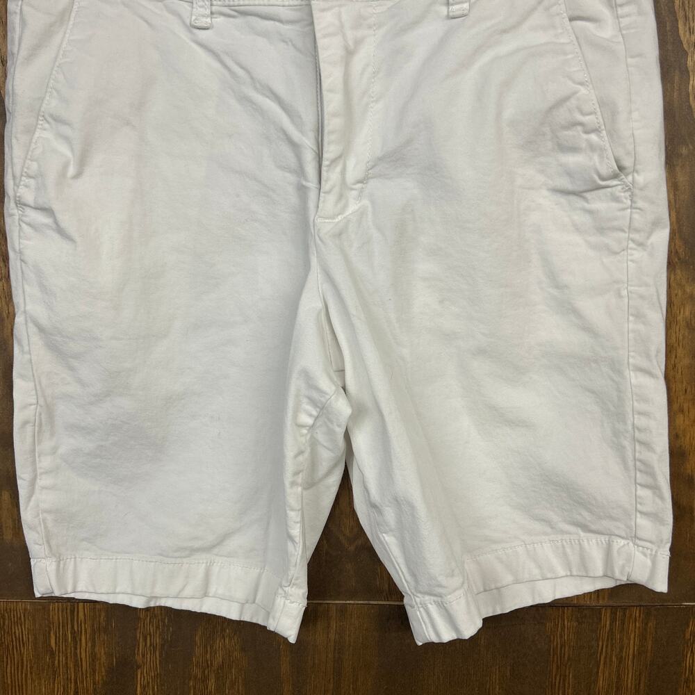 Hollister Mens Shorts White Classic Flat Front Casual Epic Flex Stretch 29 - Picture 3 of 13